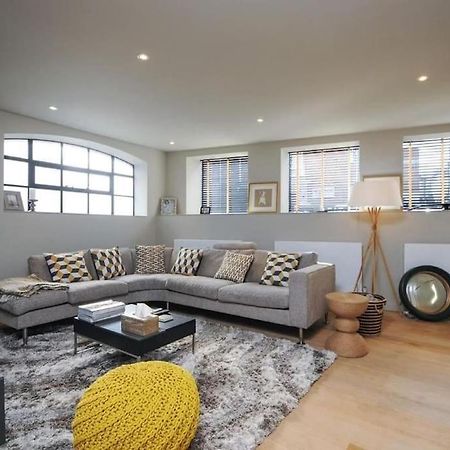 Manhattan Style Apartment In Fulham Londra Dış mekan fotoğraf