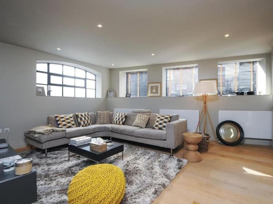 Manhattan Style Apartment In Fulham Londra Dış mekan fotoğraf